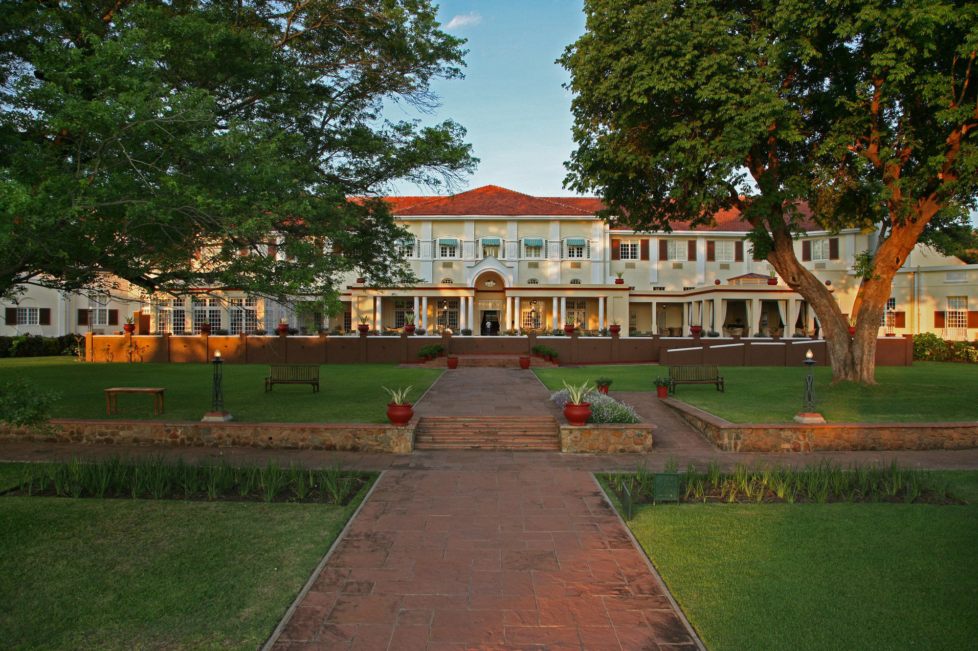 The Victoria Falls Hotel Екстериор снимка